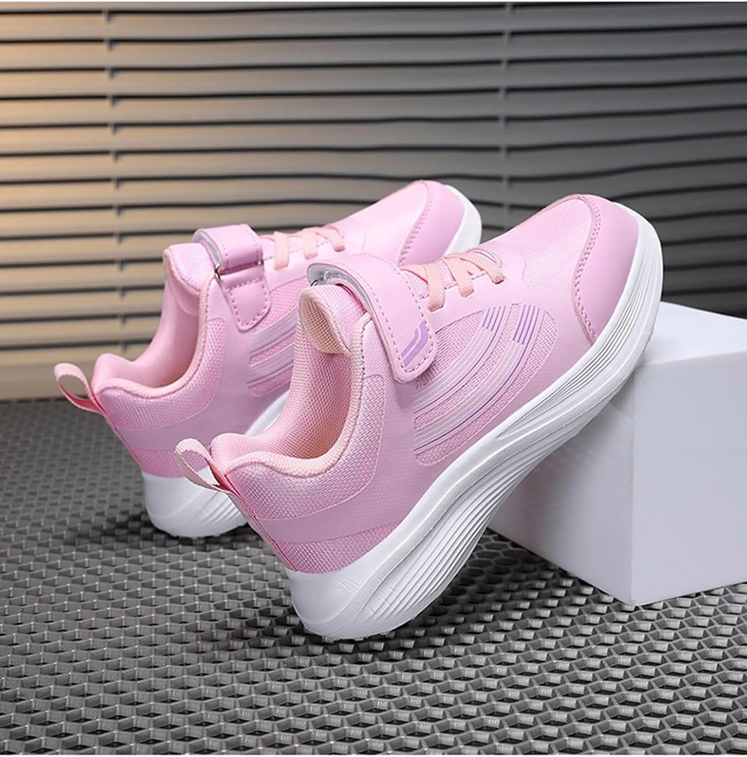 Running Shoes for Kids Hook and Loop Breathable Mesh Girls Sneakers Lightweight Anti-Slip Boys Footwear Trainers