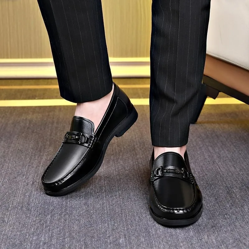Sleek Men's Patent Leather Dress Shoes - Round-Toe Design with Traction Outsole for Proms & Award Ceremonies