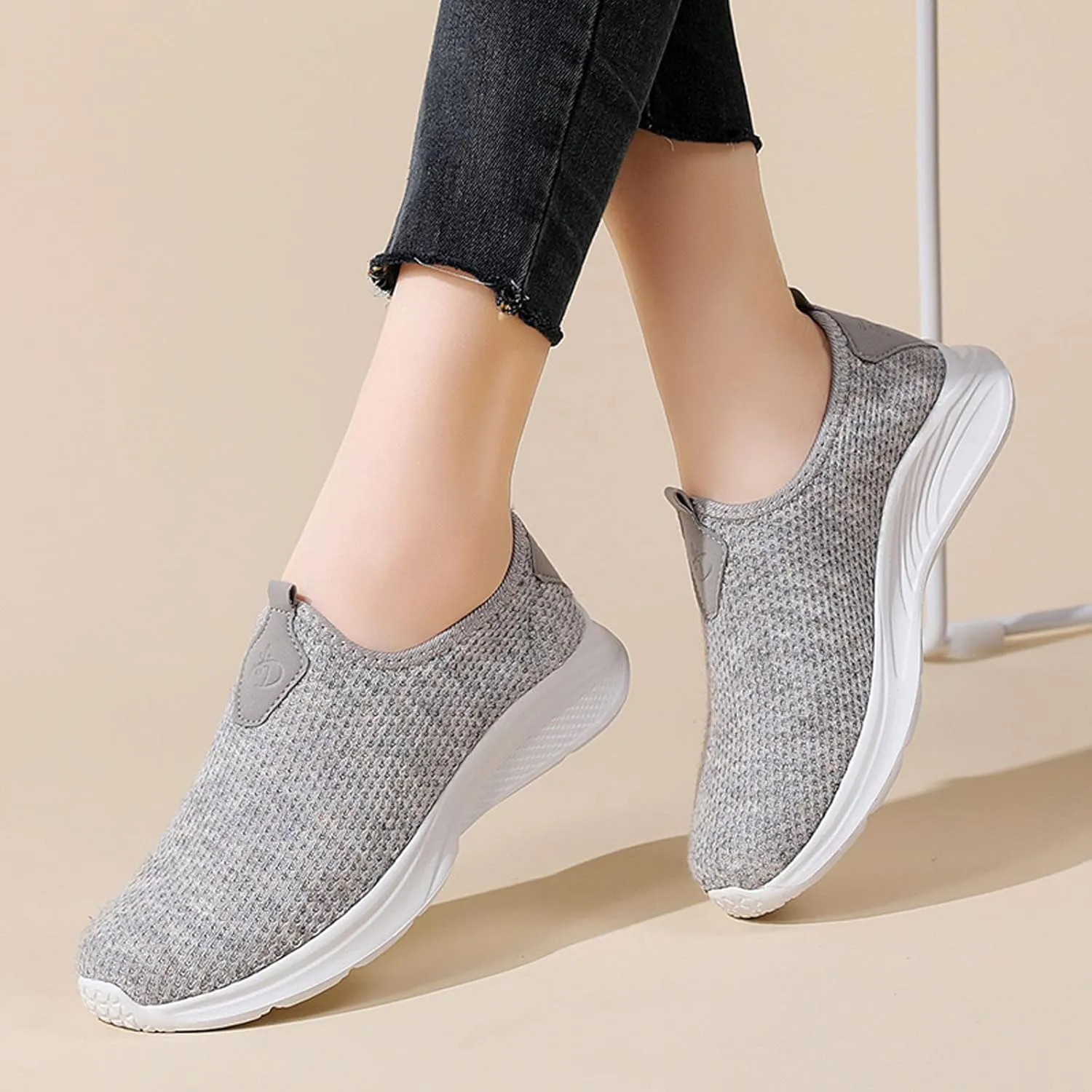 Women Casual Slip On Loafers Comfortable Walking Shoes Lightweight Canvas Sneakers Non Slip Flat Flats